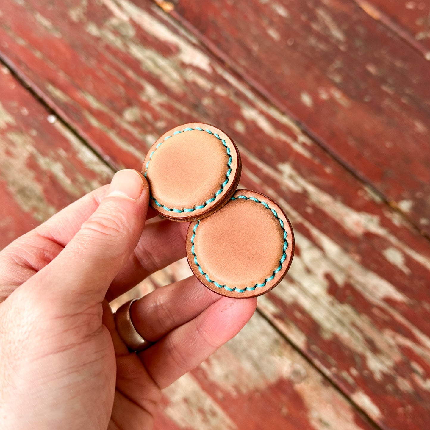 Leather-Covered Magnetic Fidgets (Shell Cordovan)